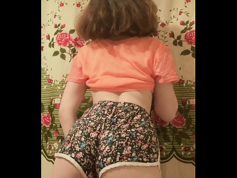 ❤️ Giovane pupa sexy fa uno striptease riprendendo i suoi pantaloncini alla telecamera ❌ Pornoal it.com-fullporner.ru ❤️