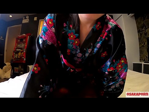 ❤️ Giovane ragazza cosplay ama il sesso fino all'orgasmo con uno squirt in una cavallerizza e un pompino. Ragazza asiatica con figa pelosa e belle tette in costume tradizionale giapponese in video amatoriale che mostra la masturbazione con fuck toys. Sakura 3 OSAKAPORN. ❌ Pornoal it.com-fullporner.ru ❤️
