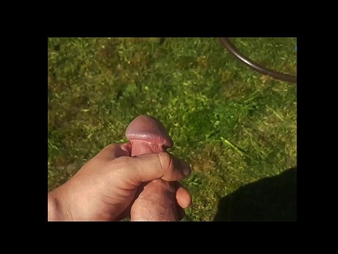 ❤️ Hot hottie si fa scopare la figa rosa e sborra con uno squirt in un giardino estivo ❌ Pornoal it.com-fullporner.ru ❤️